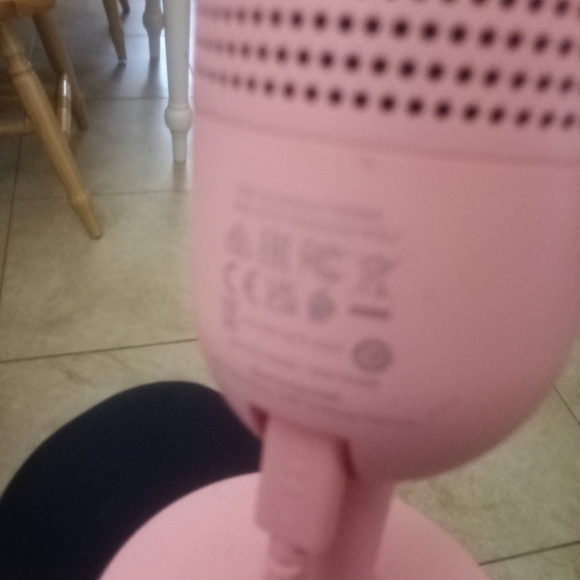 Pink USB Microphone perfect for online teaching or for meetings. Office Business - Picture 4 of 7